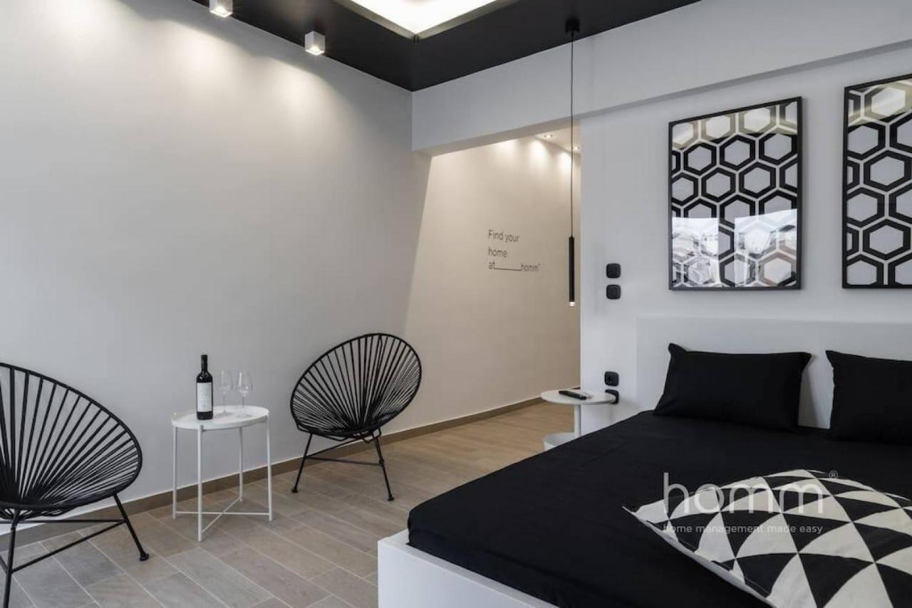 34Sqm Minimal Homm Apartment With Acropolis View Athen Eksteriør billede