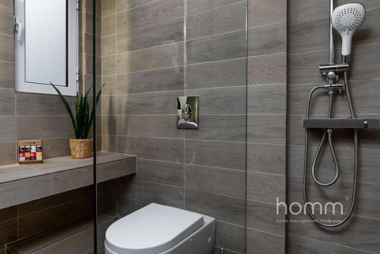 34Sqm Minimal Homm Apartment With Acropolis View Athen Eksteriør billede